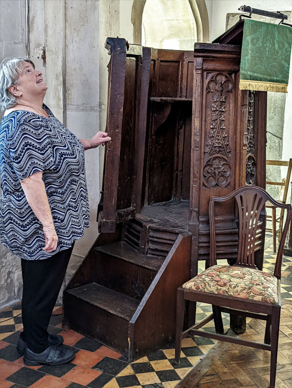 Wendens Ambo Church Pulpit and Chair 7 August 2022 Copyright: William George