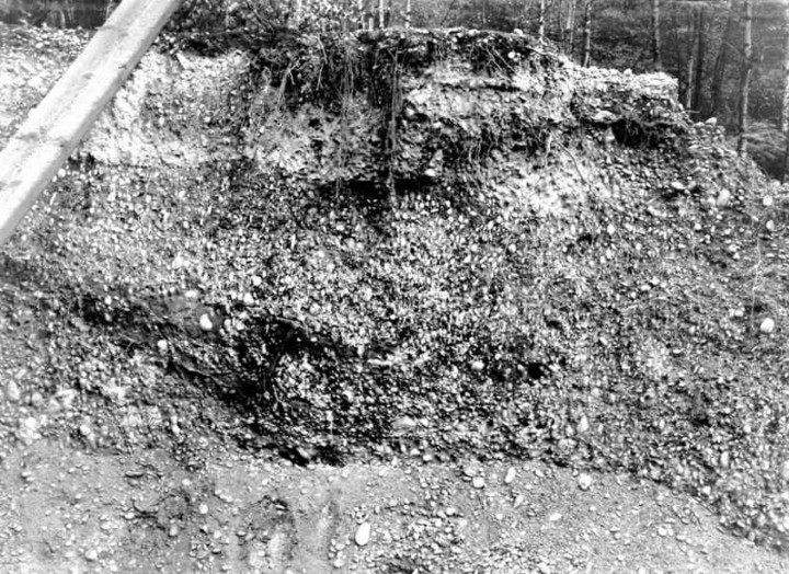 An active gravel pit in Holdens Wood in 1923 Copyright: Gerald Lucy