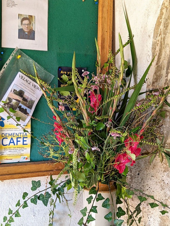 Wendens Ambo Church Flower Arrangement 7 August 2022 Copyright: William George