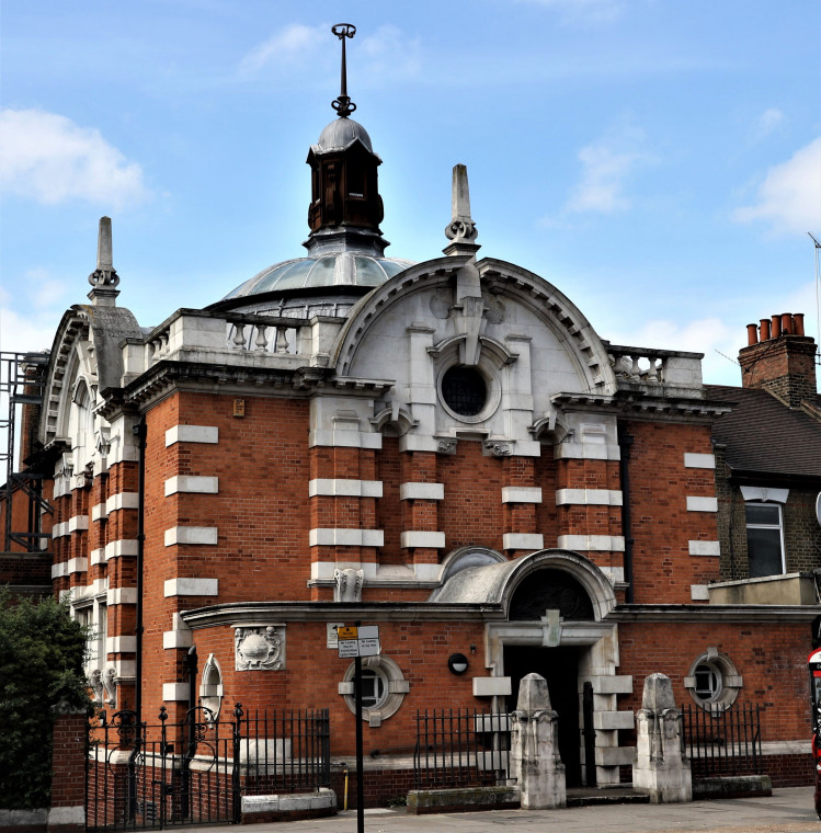 Passmore Edwards Museum Stratford 22 July 2019 3 Copyright: William George