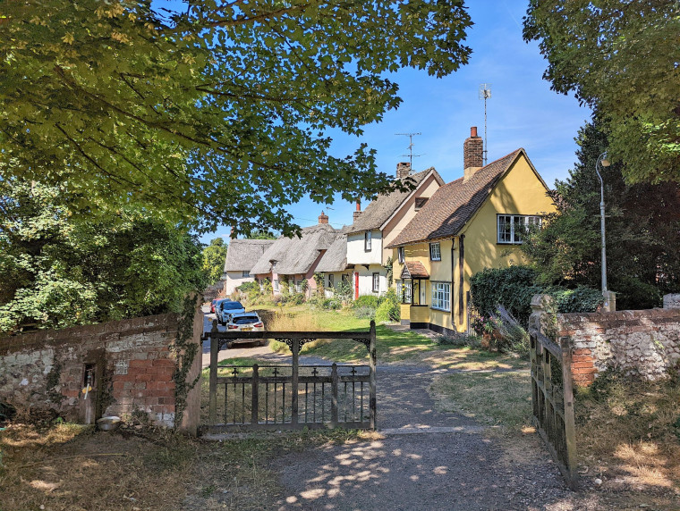 Wendens Ambo Cottages and Church Gate 7 August 2022 Copyright: William George