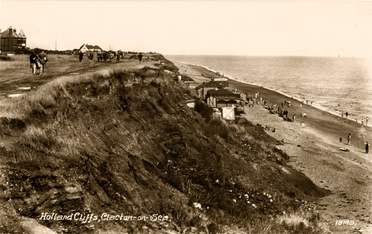 Holland Cliffs Clacton on Sea post card 18149 Copyright: Post Card