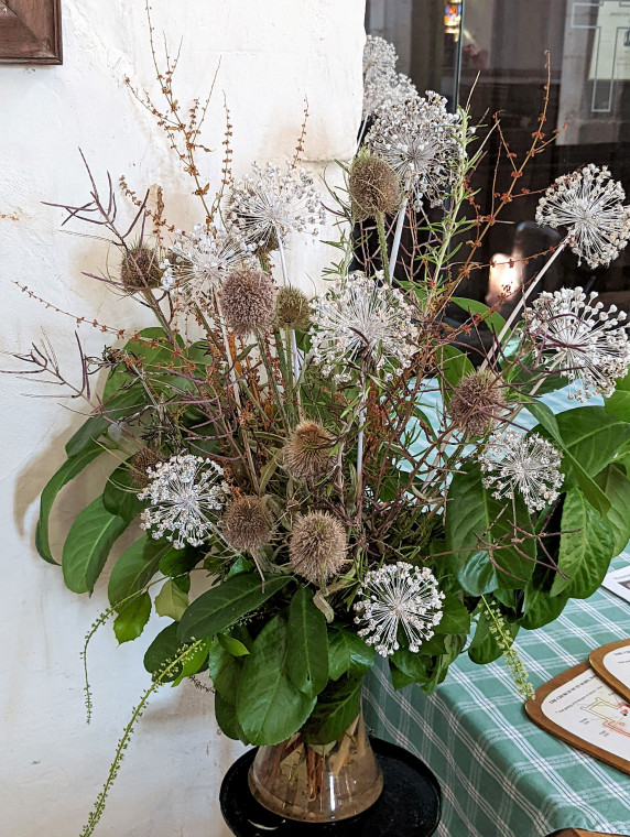 Wendens Ambo Church Died Flowers 7 August 2022 Copyright: William George