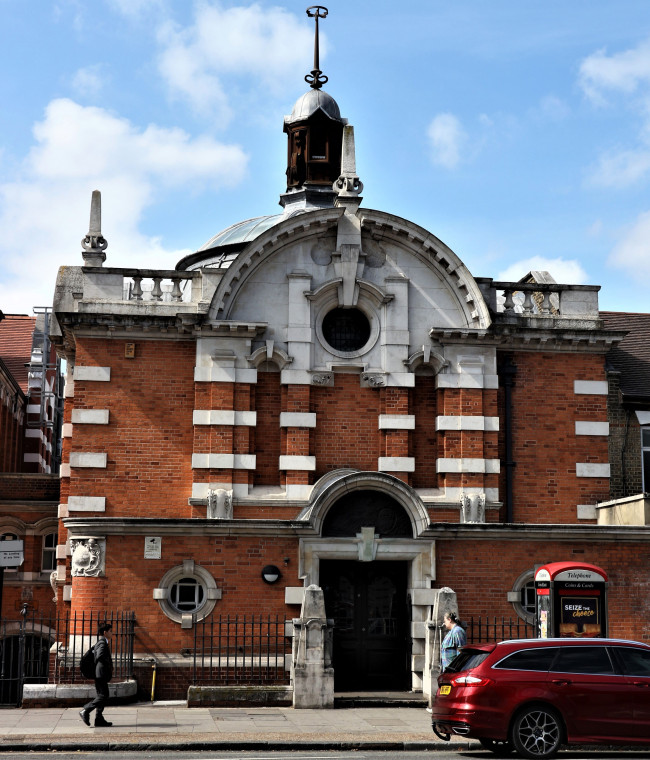 Passmore Edwards Museum Stratford 22 July 2019 2 Copyright: William George