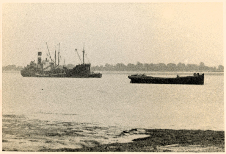 Osea landing barges off Osea Island Photograph 1945 Copyright: Essex Field Club