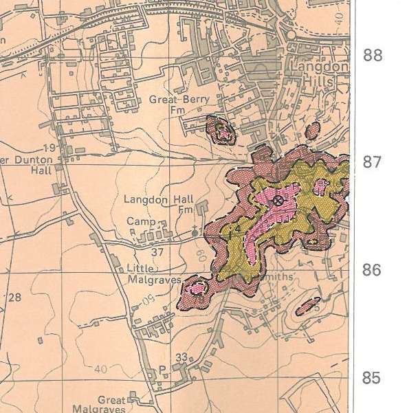Geological map showing pebble gravel on the very highest ground. Copyright: 