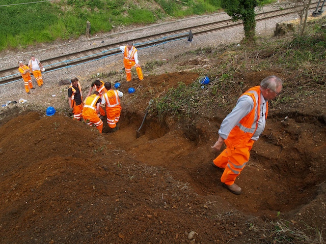 Re-excavating the Hornchurch cutting in May 2010. Copyright: Gerald Lucy