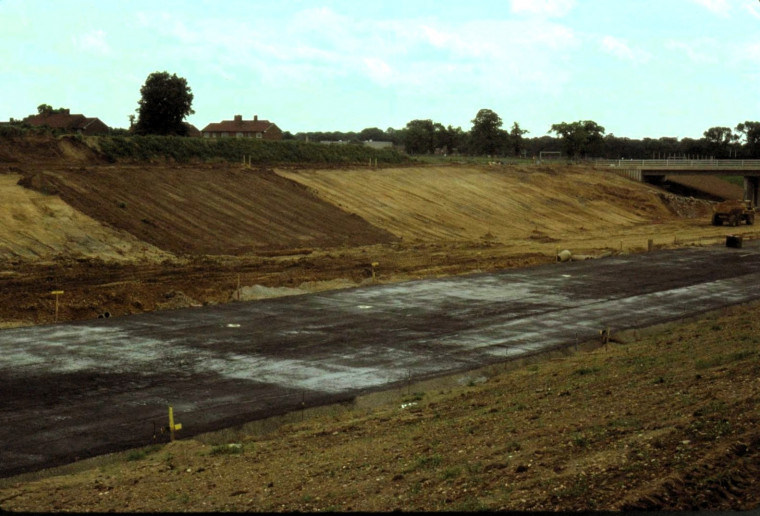 Aveley Belhus Park M25 Cutting 27 May 1981 Copyright: Graham R Ward Archive 