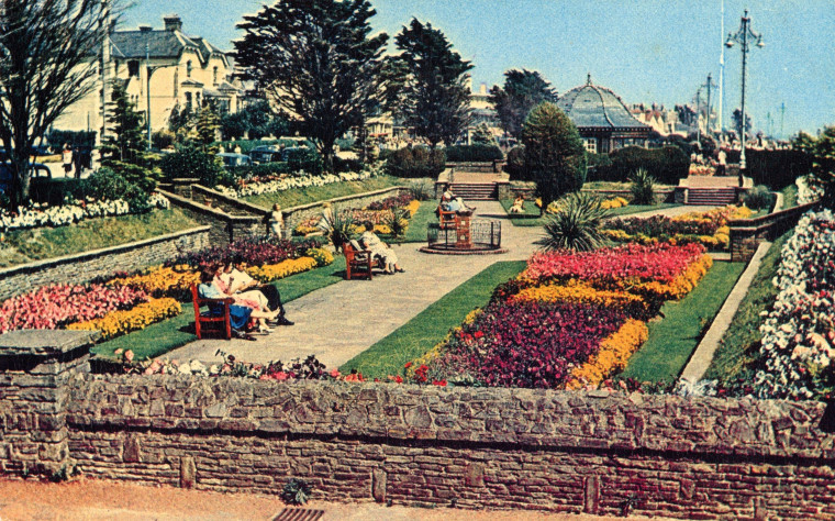 Clacton on Sea Sunken Garden Post Card Copyright: William George