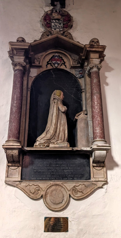 Bocking Church Praying Lady Monument 7 October 2025 Copyright: William George